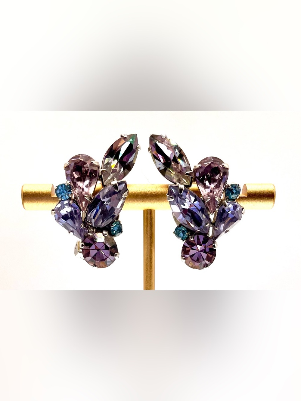 Vintage Weiss Lavender Purple Rhinestone Clip Earrings Silver Tone Mid Century